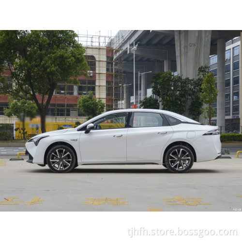 AION S Plus  WHITE (COLOR)